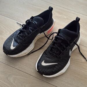 Nike invicible 3 size11
